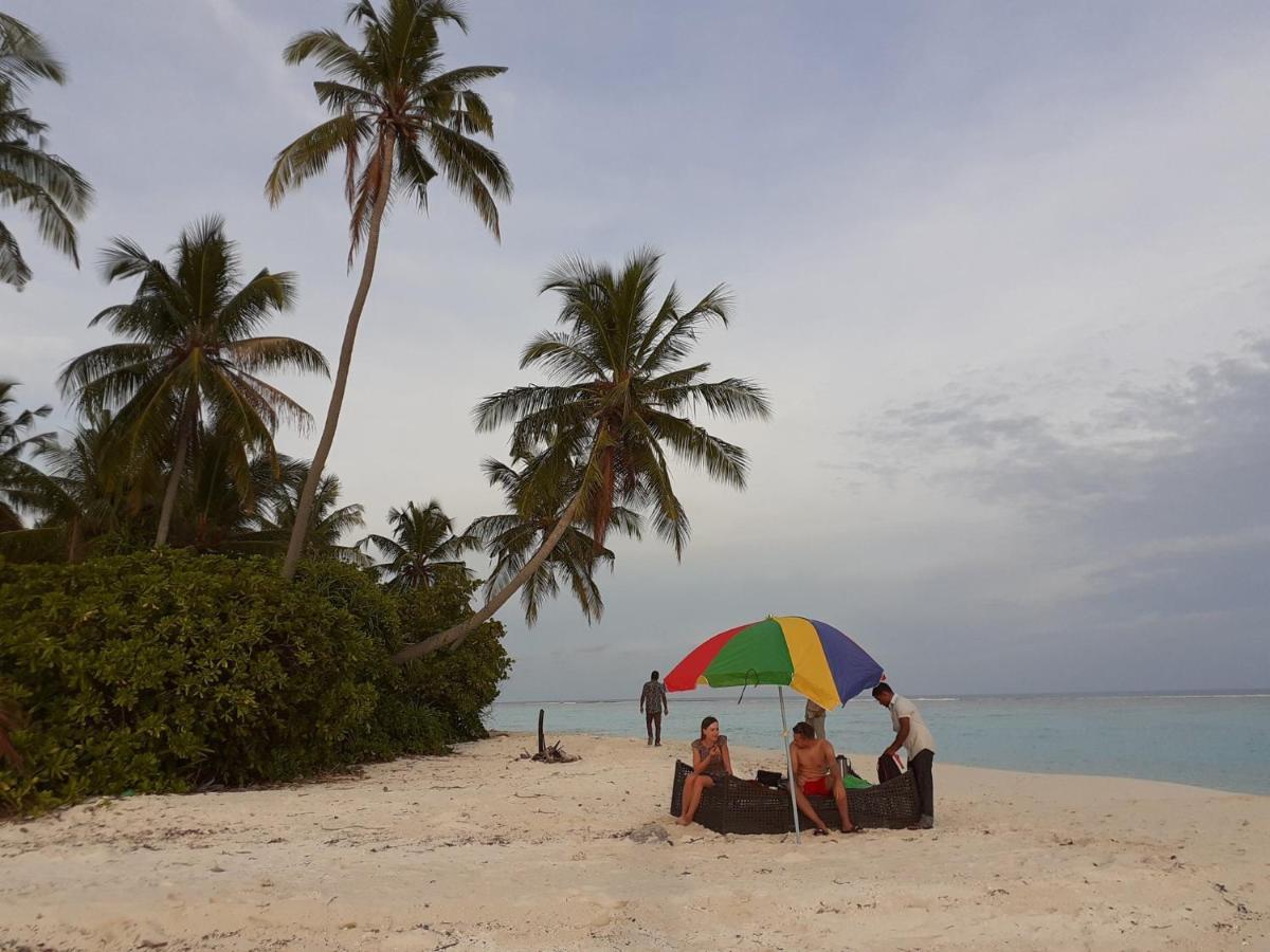 Magoodhoo Island Life Maldives Retreat & Spa מראה חיצוני תמונה