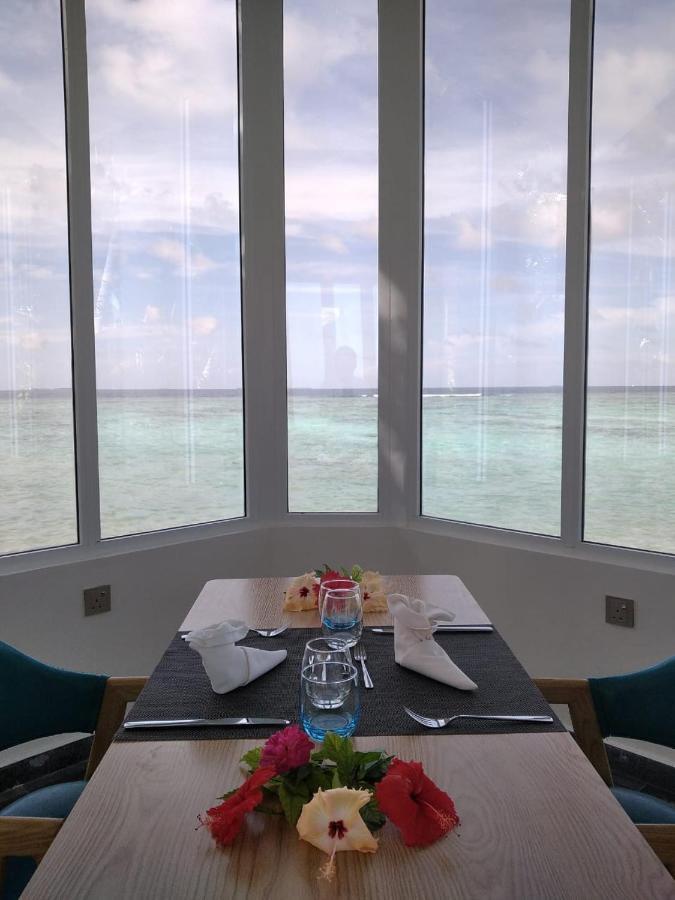 Magoodhoo Island Life Maldives Retreat & Spa מראה חיצוני תמונה