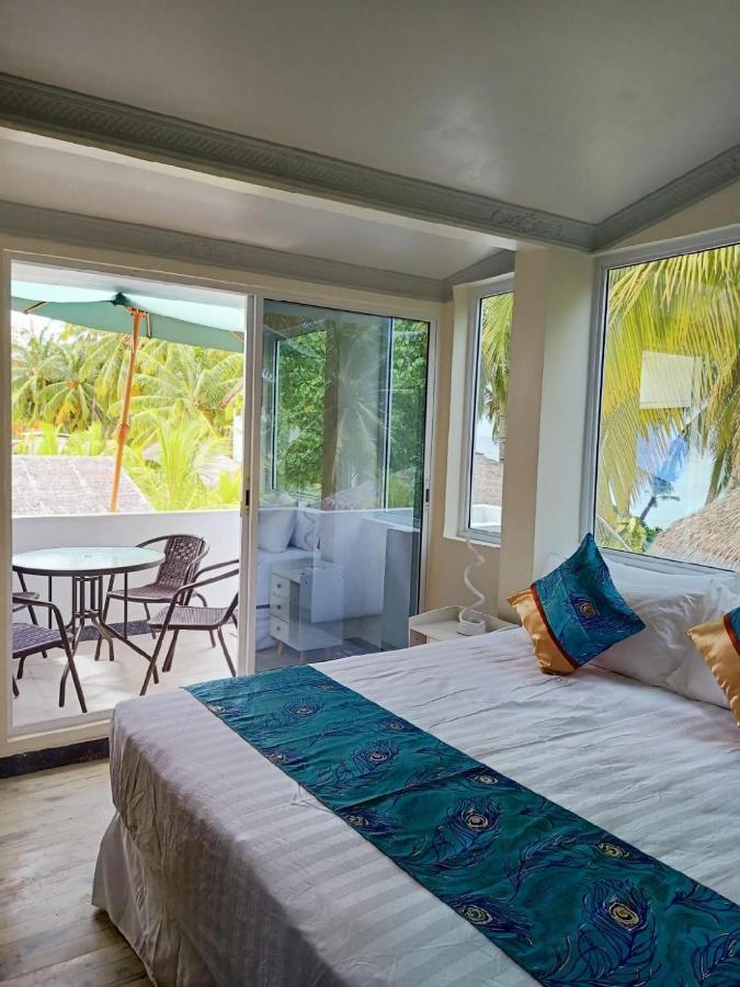 Magoodhoo Island Life Maldives Retreat & Spa מראה חיצוני תמונה